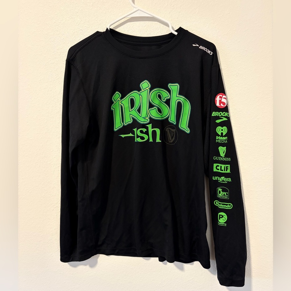 Brooks St Patrick's Day Dash 2018 Run Shirt Mens Large Irish-ish Long Sleeve